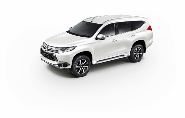 Mitsubishi Pajero Sport 2017 ใหม่  Mitsubishi Pajero Sport 2017 ใหม่