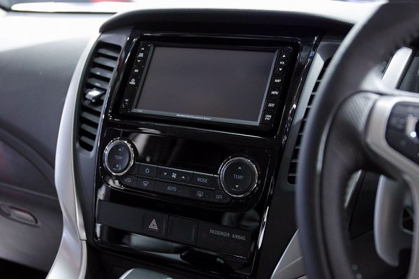 Mitsubishi Pajero Sport 2017 ใหม่