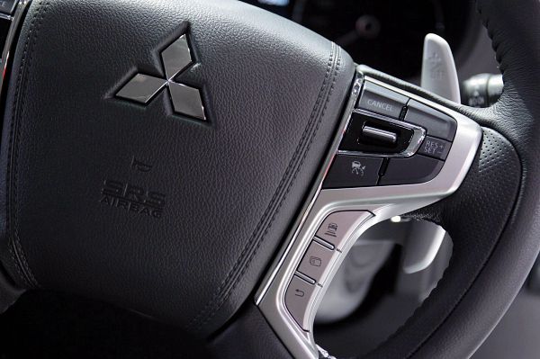 Mitsubishi Pajero Sport 2017 ใหม่