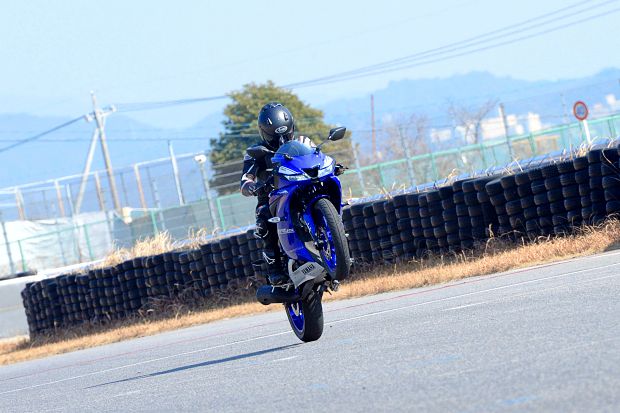 Yamaha R15 ปี 2017