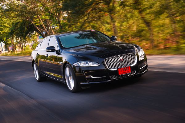 Jaguar ​- ​Land Rover