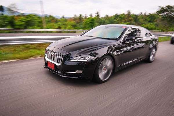 Jaguar ​- ​Land Rover