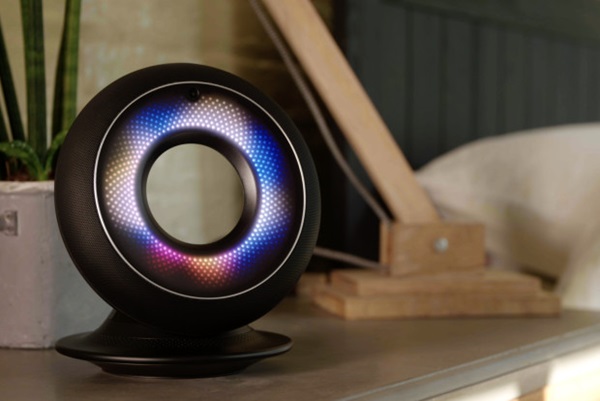 Olly หุ่นยนต์ผู้ช่วยตั้งโต๊ะ