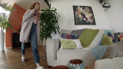 Olly หุ่นยนต์ผู้ช่วยตั้งโต๊ะ