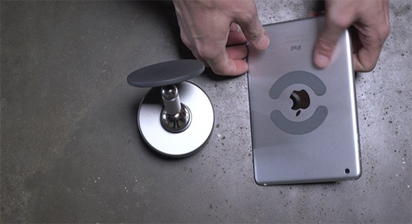 Pukk ขาตั้งแท็บเล็ตแบบแม่เหล็ก 