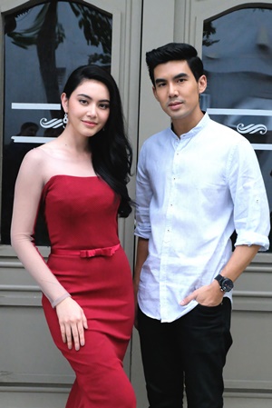ชายไม่จริงหญิงแท้