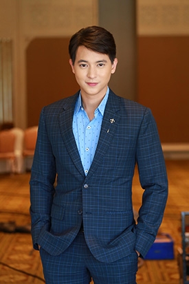 เจมส์ จิรายุ