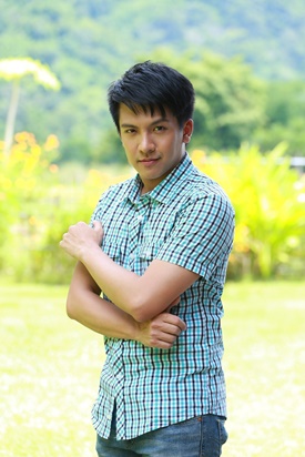 รักหลงโรง