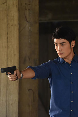 รักหลงโรง