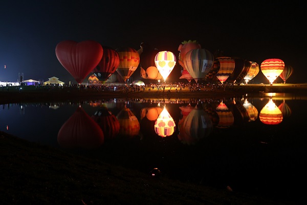 Singha Park Ching Rai International Balloon Fiesta 2017
