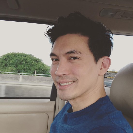 เคน ธีรเดช