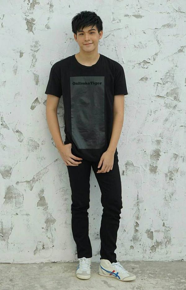 สกาย วงศ์รวี