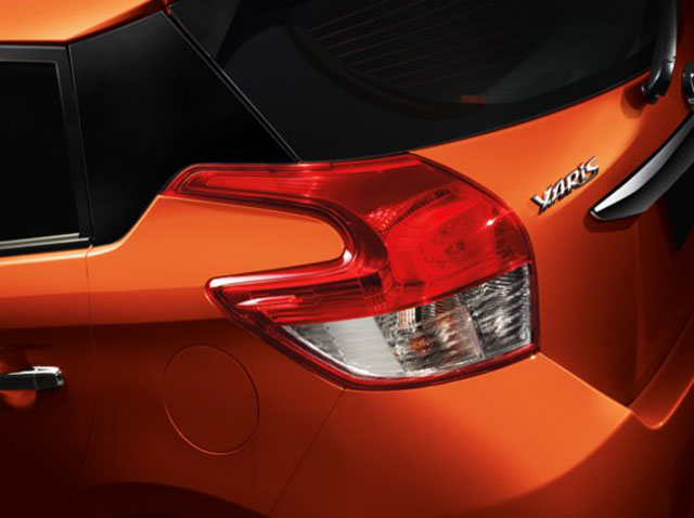 Toyota Yaris ATIV 2017