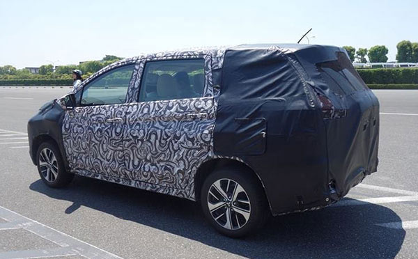 Mitsubishi Expander 2017