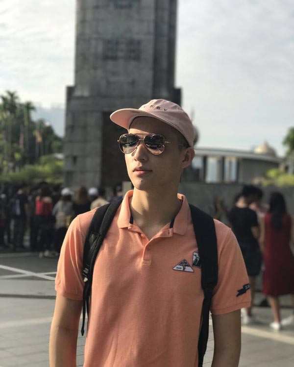 สกาย วงศ์รวี