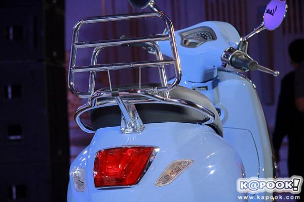 Vespa Primavera 150 Arcobaleno Limited Edition 2017