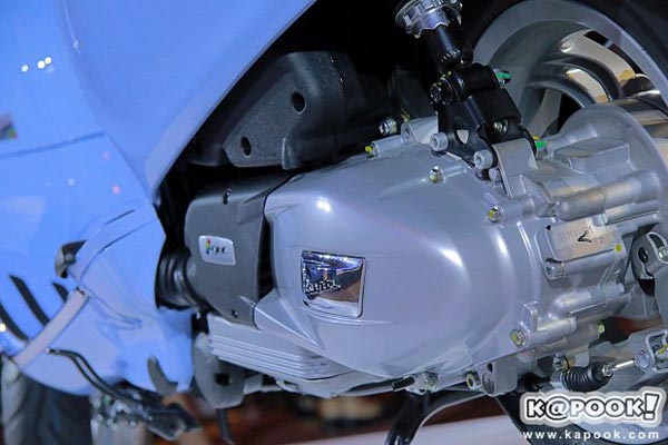 Vespa Primavera 150 Arcobaleno Limited Edition 2017