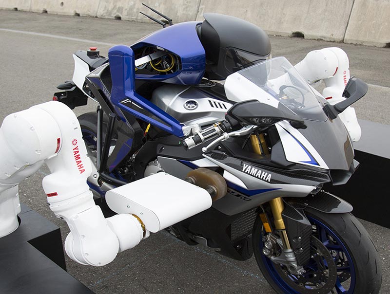 Yamaha R1M