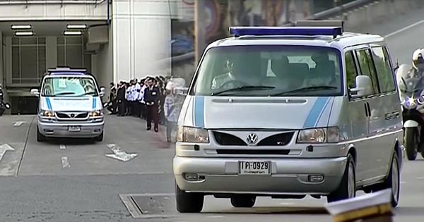 รถพระที่นั่งคันสุดท้าย