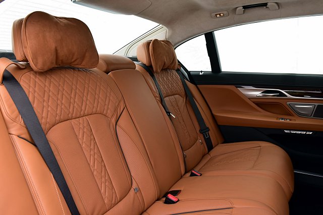 BMW Series 7 ปี 2017