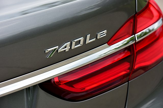 BMW Series 7 ปี 2017