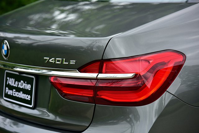 BMW Series 7 ปี 2017