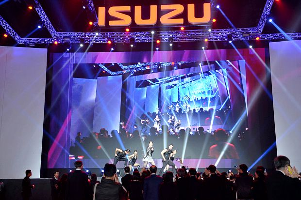 อีซูซุ​ ​รถบรรทุกรุ่นใหม่ 2017