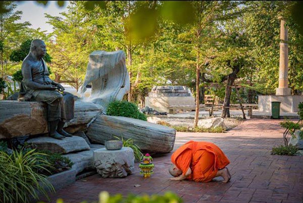 สงกรานต์ภูเขาทอง