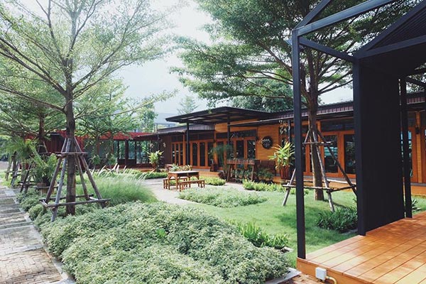 ร้านกาแฟในสวน