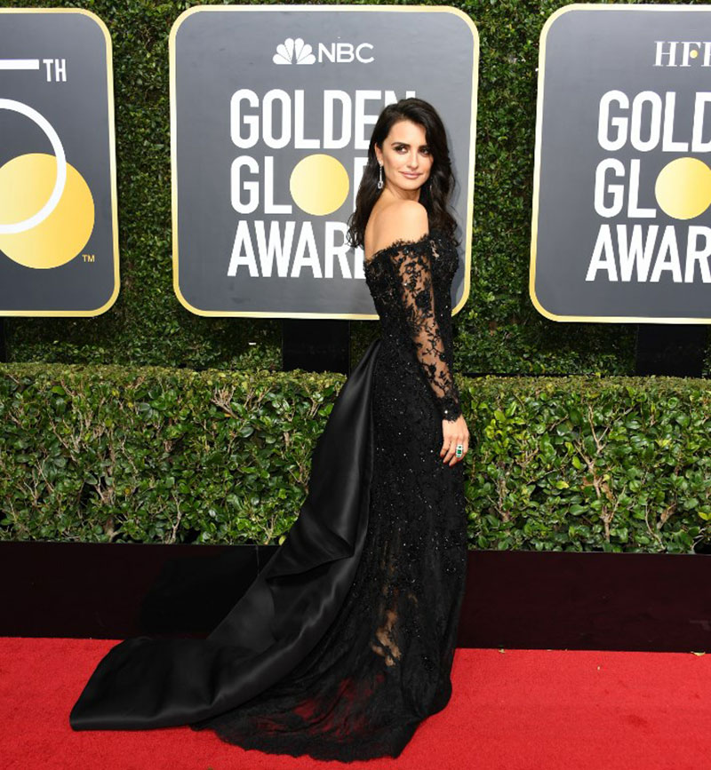 ส่องภาพ 15 เดรสดำสุดเด็ด ของเหล่าเซเลบ บนพรมแดง Golden Globes 2018