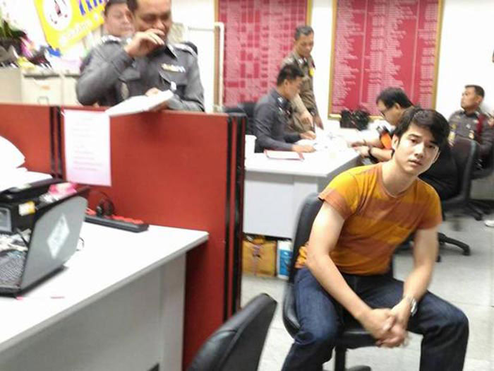 มาริโอ้ ย่องเงียบเข้ารับทราบข้อหา ขับรถประมาท-โดนปรับ 1,000