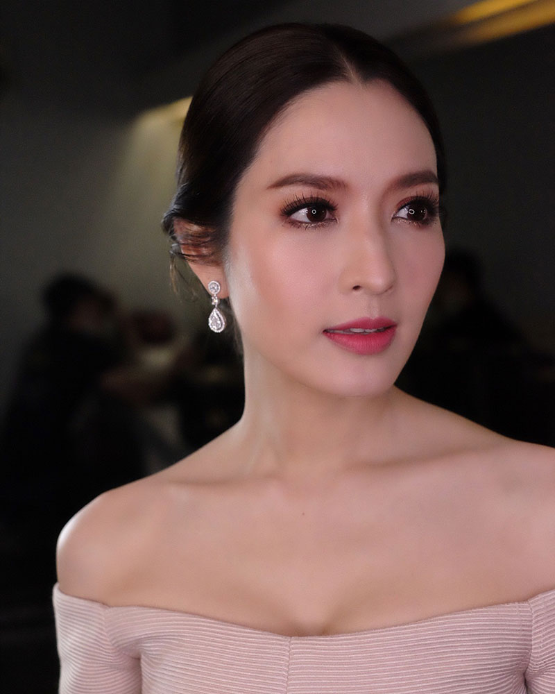 แอฟ ทักษอร ยังรอแค่เซ็นใบหย่า สงกรานต์ รับลำบากใจมือใครก็ไม่รู้