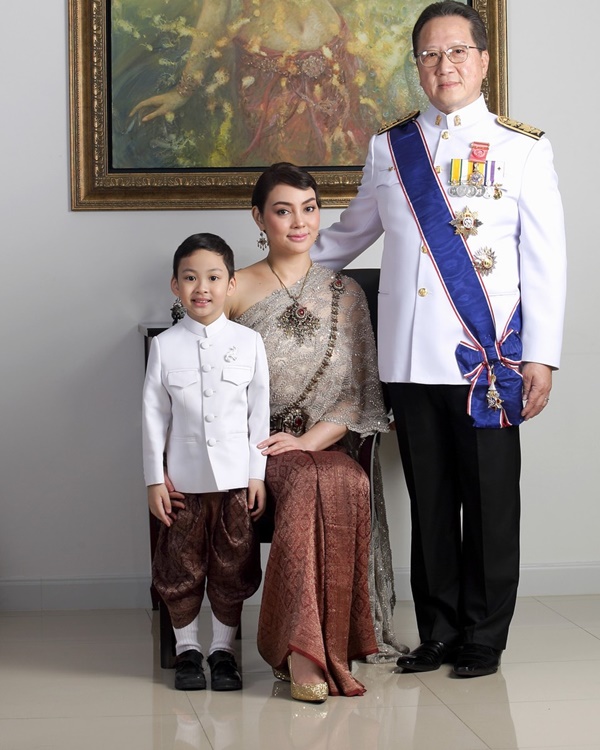 ตั๊ก บงกช เจ้าสัวบุญชัย น้องข้าวหอม