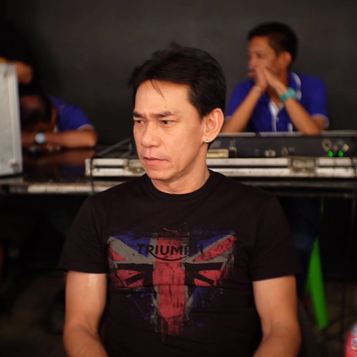 ดี๋ ดอกสะเดา