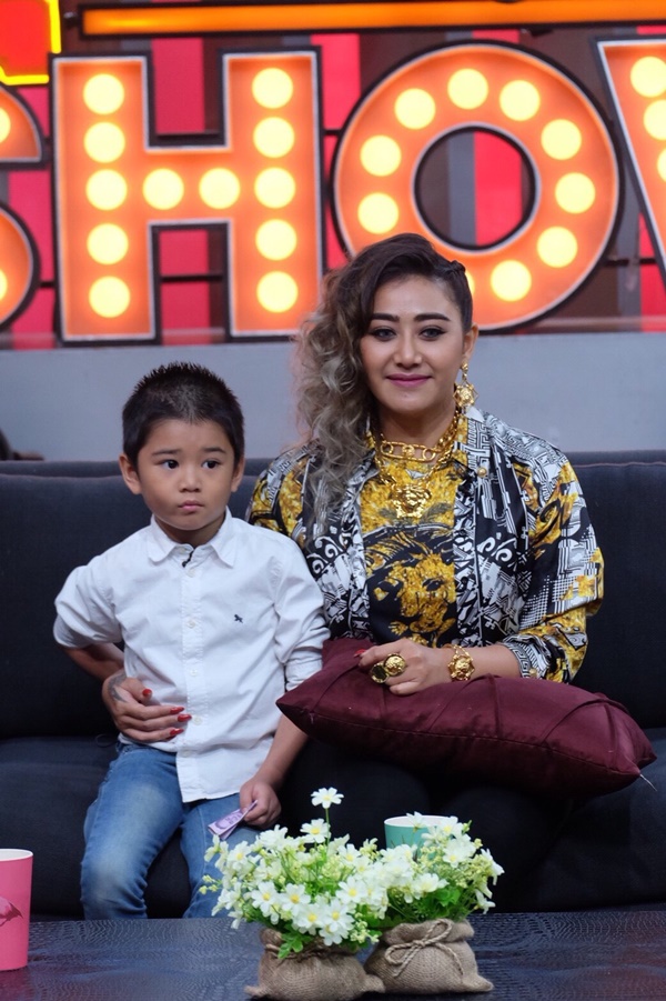 แอน มิตรชัย