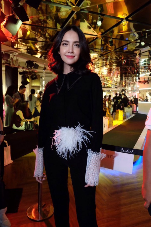 ซาร่า เล็กจ์ เอ็ม OIC