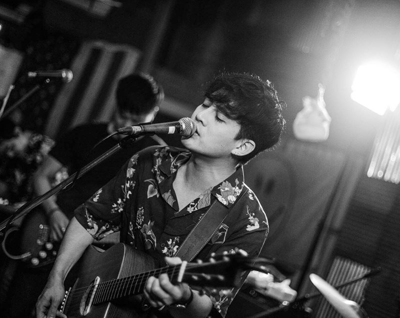 แม็กซ์ เจนมานะ