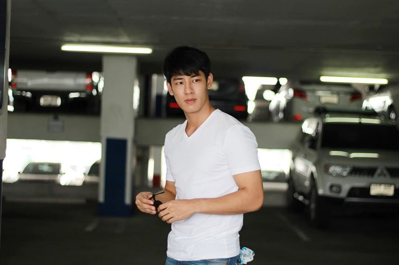 บอล จิตรภาณุ