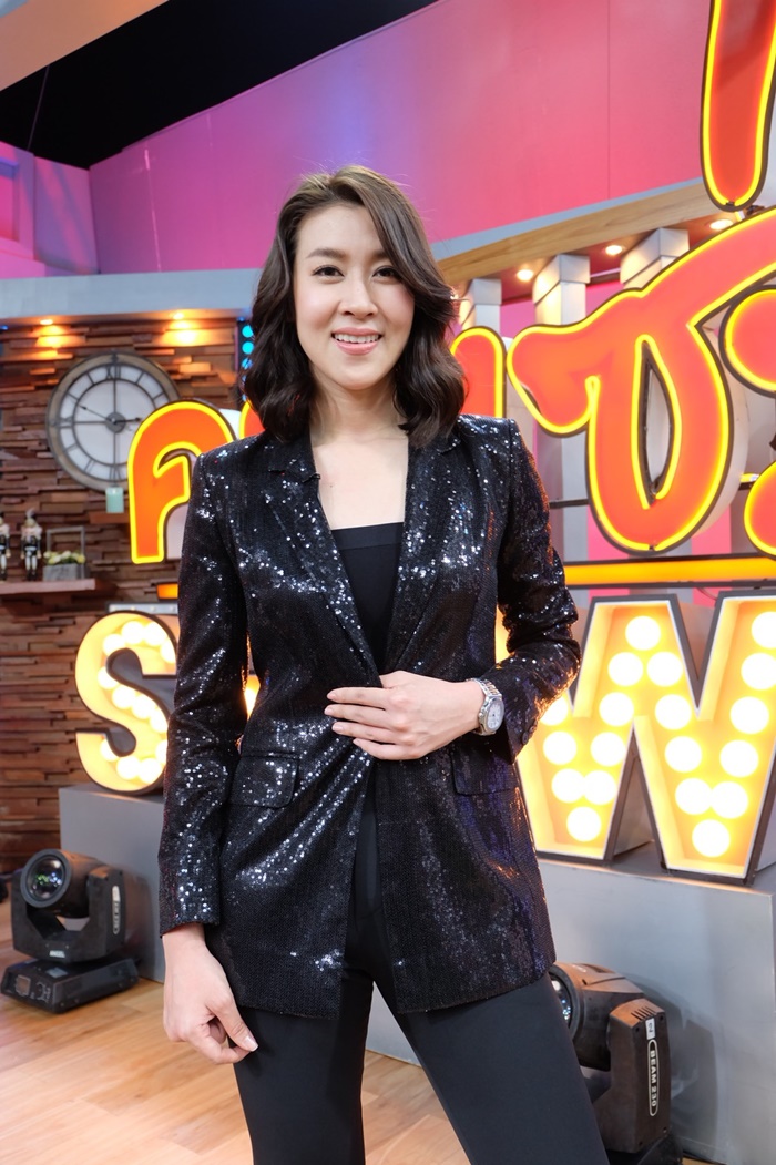 เชียร์ ฑิฆัมพร