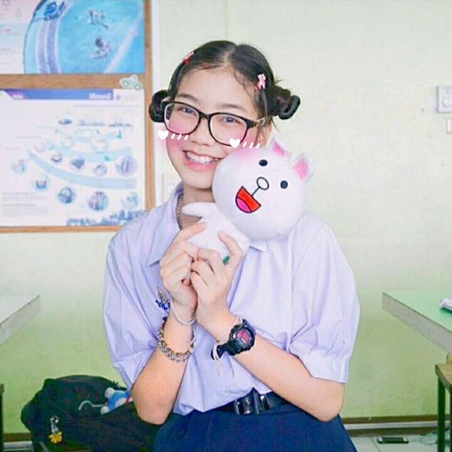 ทรงผมไปโรงเรียน