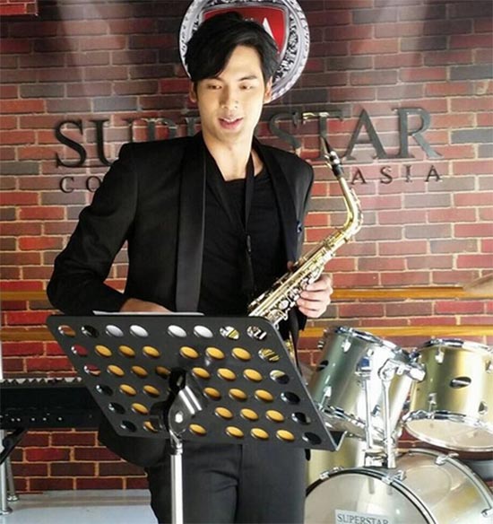 บอม ธนิน