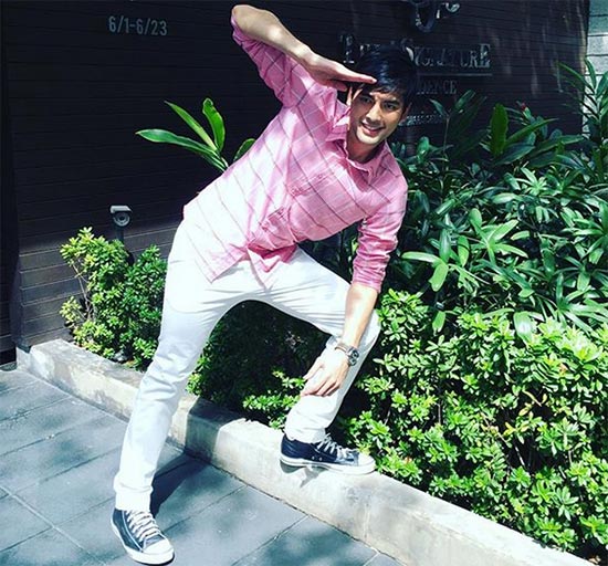 บอม ธนิน