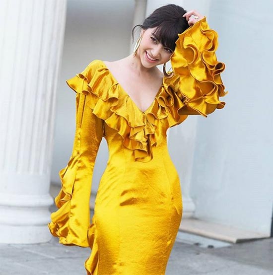 ใหม่ ดาวิกา