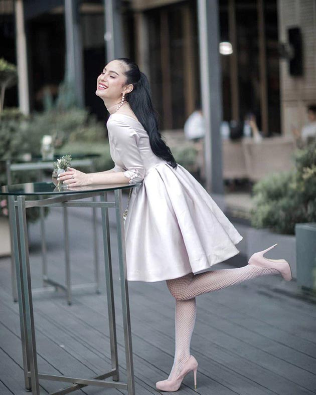 ขวัญ อุษามณี