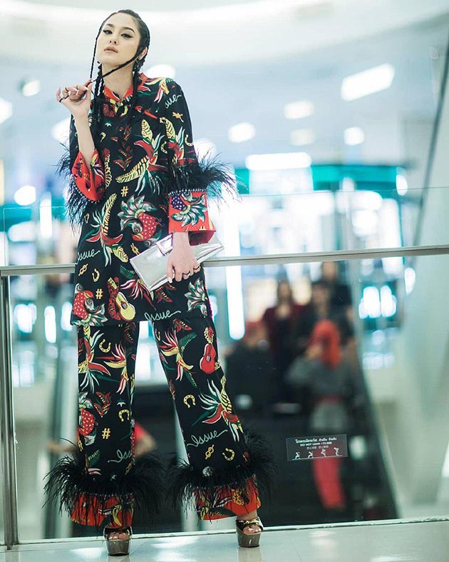 ขวัญ อุษามณี