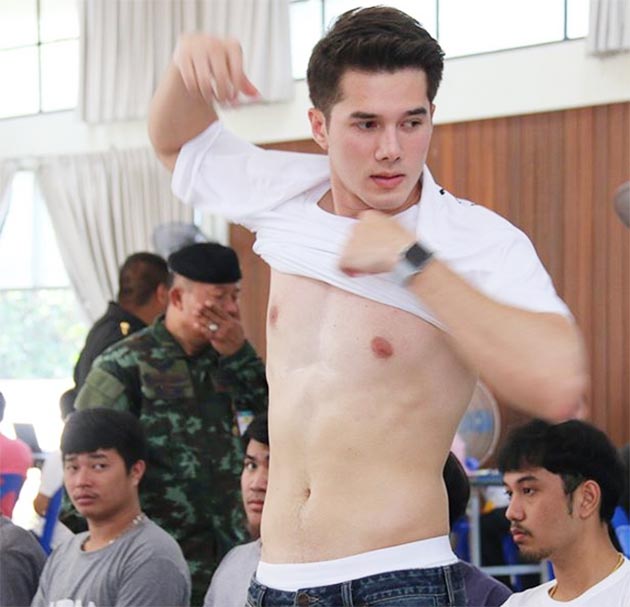 มิก ทองระย้า