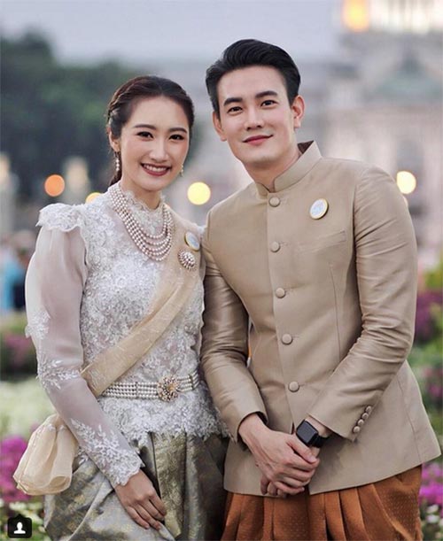 ดาราใส่ชุดไทย