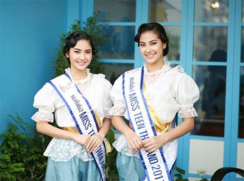 ดาราใส่ชุดไทย