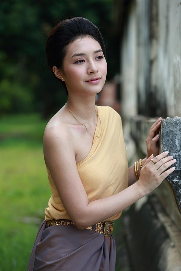 ดาราแต่งชุดไทย