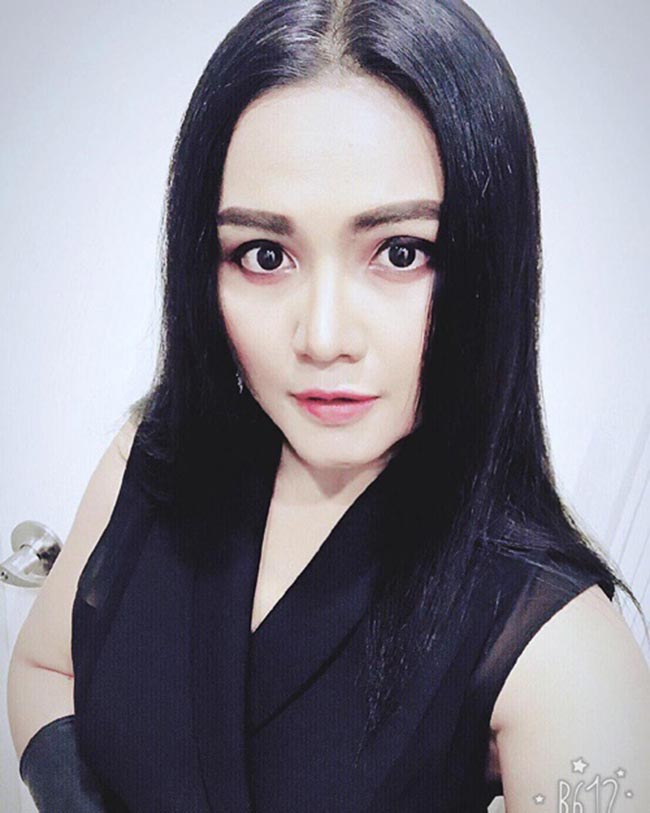 ตั๊กแตน ชลดา